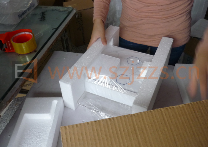 HydroPeptide品牌護膚品展示架裝箱