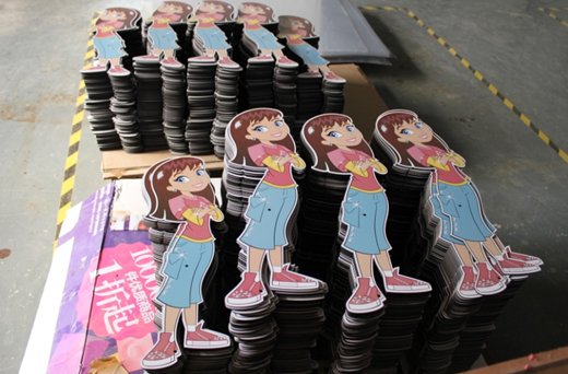 兒童鞋子展示架切割完成
