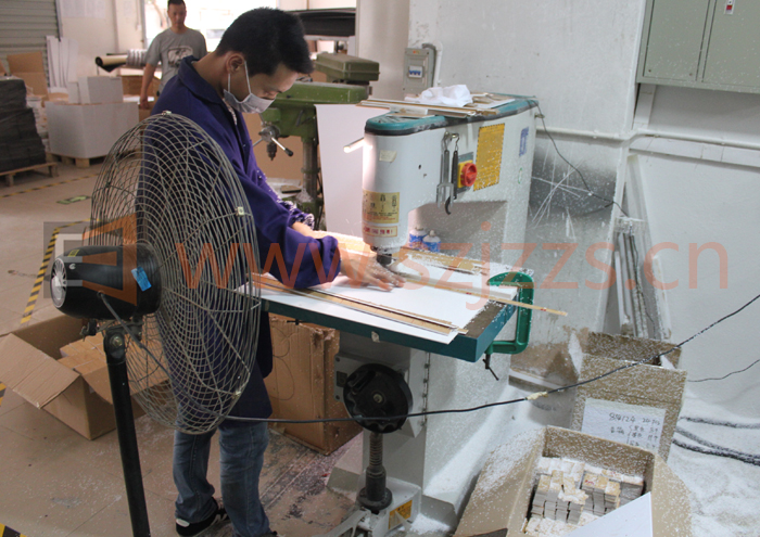 用于展示架制作的拋光切割機(jī)