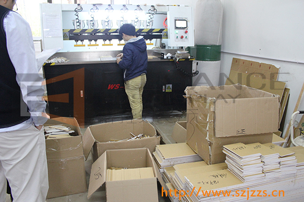 亞克力展示架拋光