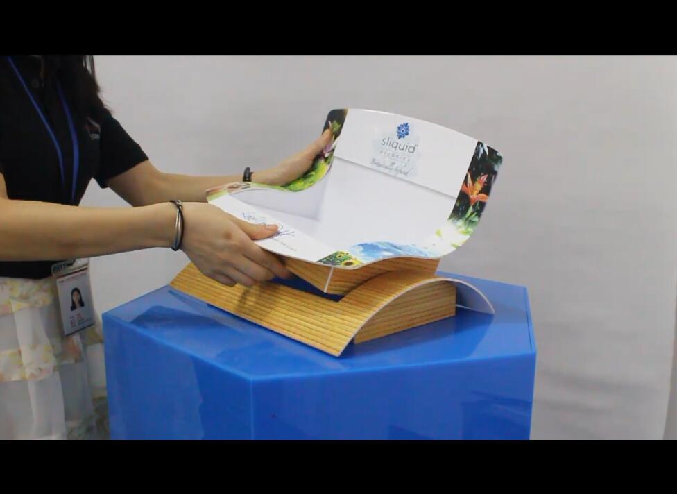 Sliquid品牌仿木制工藝亞克力按摩油展示架設計及生產(chǎn)工藝視頻介紹