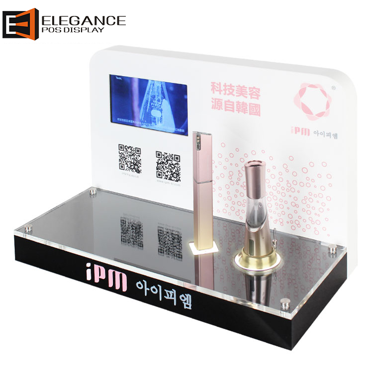 出色的設(shè)計(jì)護(hù)膚產(chǎn)品展示架帶燈的亞克力化妝品展架